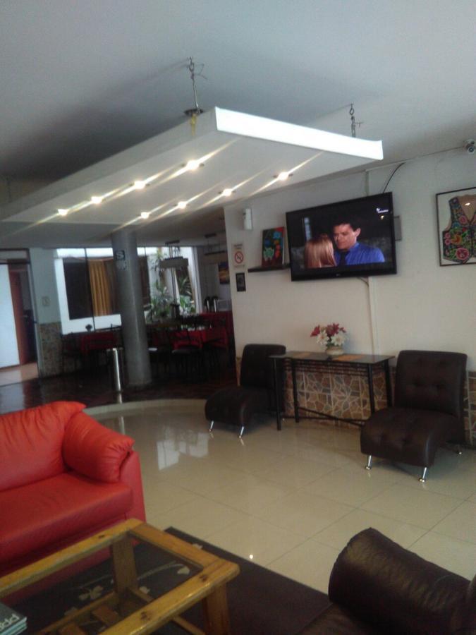 Casahotel Jockey Plaza Mall Лима Екстериор снимка